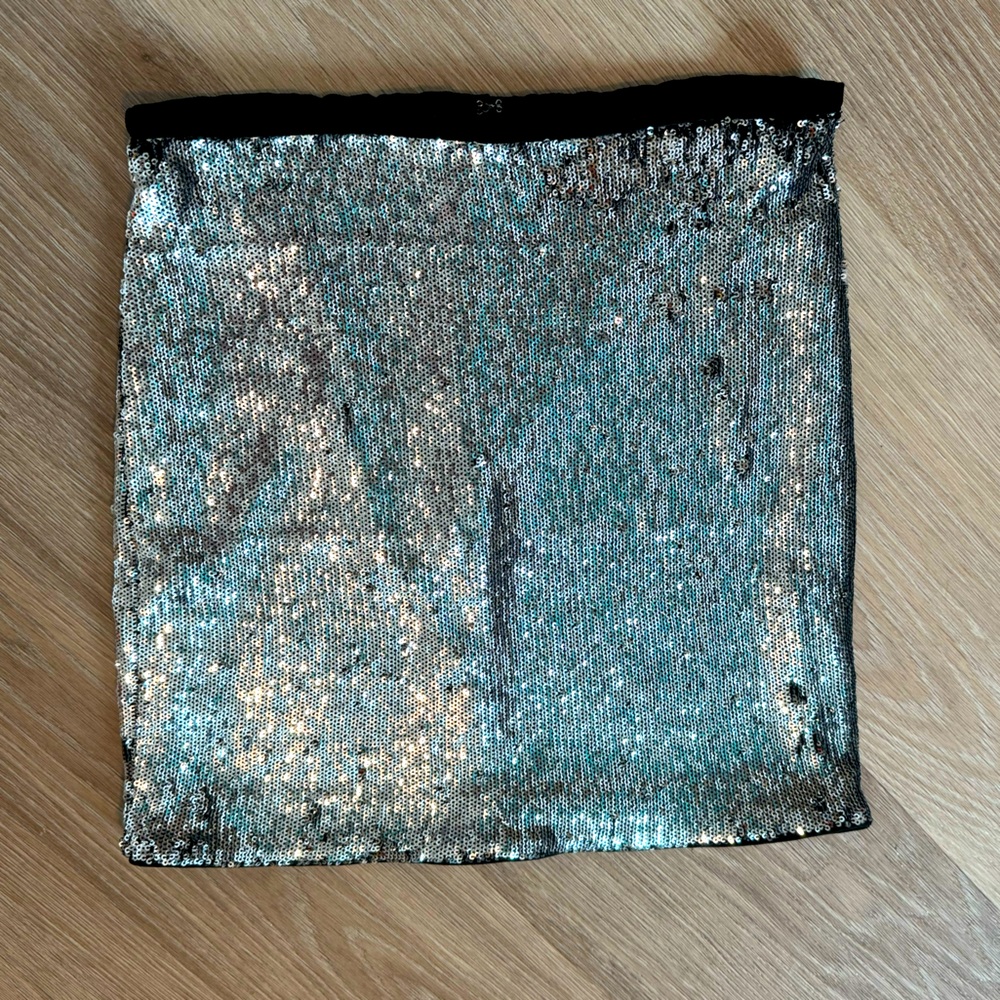 Forever 21 Mini Skirt Silver Sequins Size S
